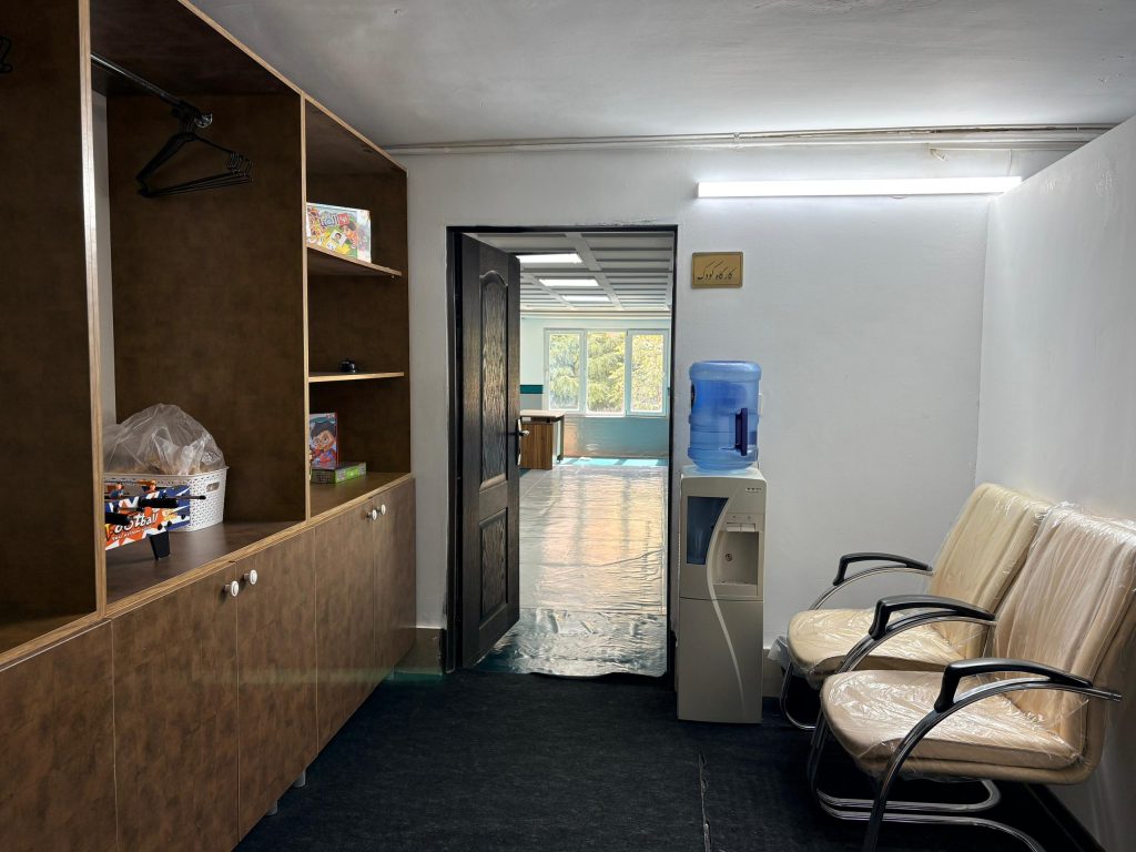 کلاس بازی درمانی پیشرو